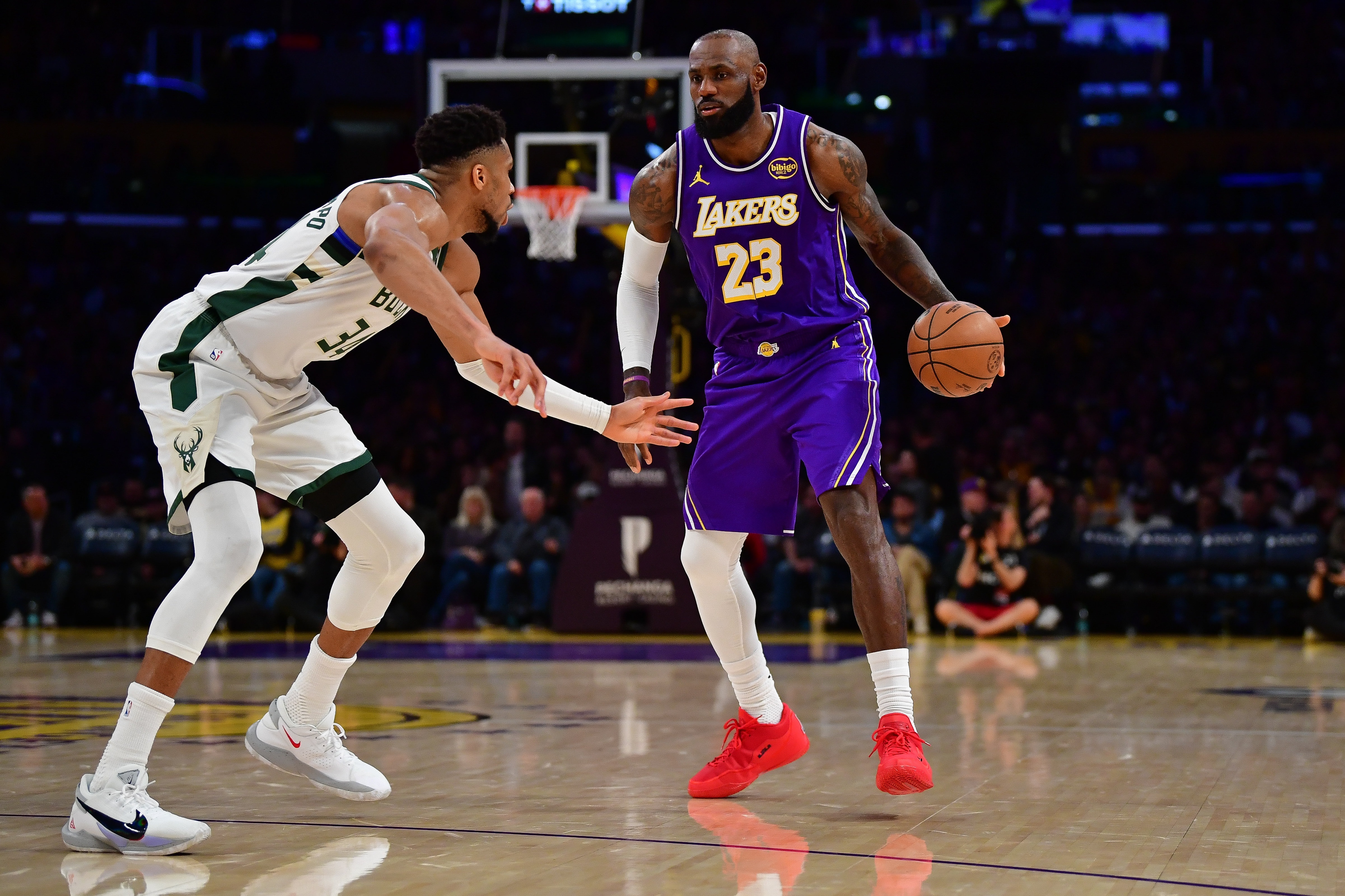 五星体育频道-美记：字母哥因转会失败险些解雇长期经纪人 里奇·保罗有意接手