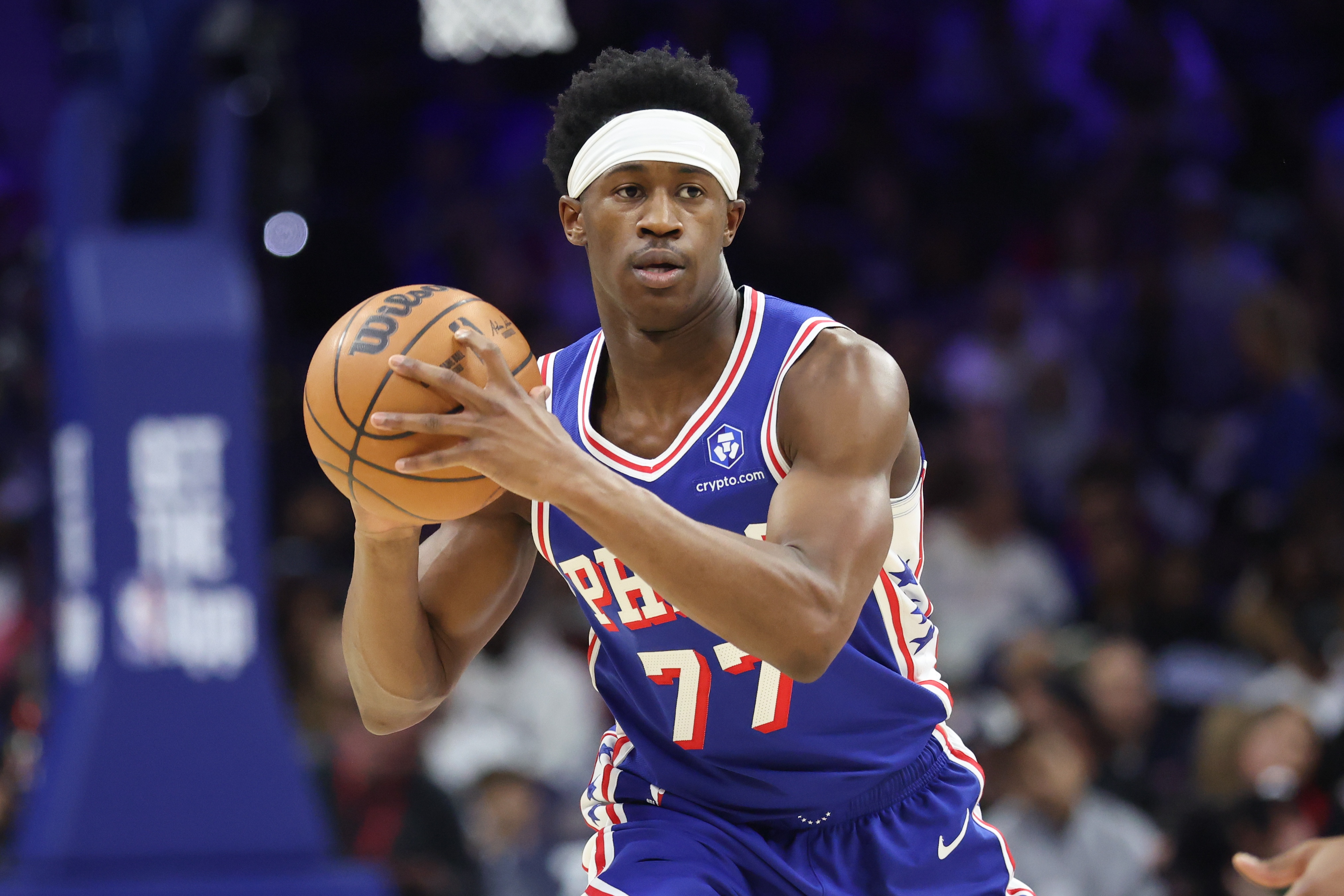 五星体育传媒-比尔·西蒙斯：埃奇库姆现在交易价值高过字母 他可能成为韦德